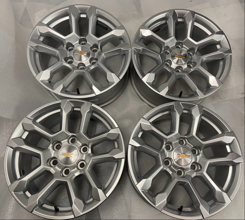 SoCal Wheels - 1999-2025 Chevy Silverado Tahoe Suburban 18 Inch OEM Silver Wheel Set of 4 Take Off
