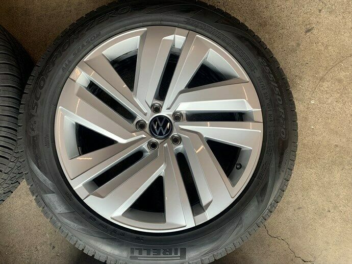 2020 VW Atlas Factory 20 Wheels Tires OEM Rims 3QF601025P Pirelli Scorpion  Zero